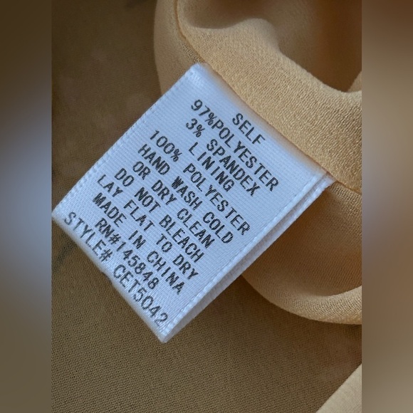 Women's Everly Yellow Short Sleeve Floral Blouse Top Size Small boho Cottagecore - Picture 10 of 15